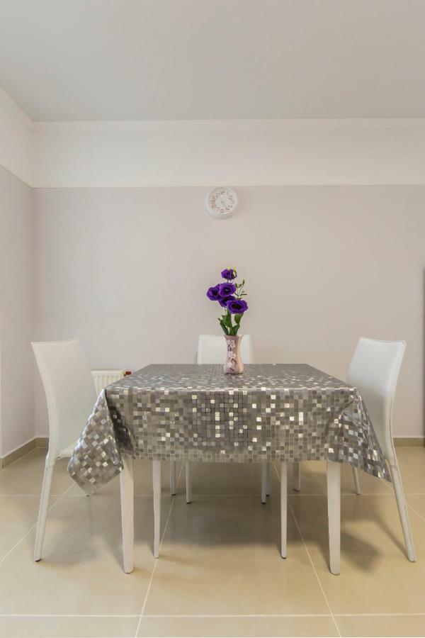 Apartments Kiev Exterior photo
